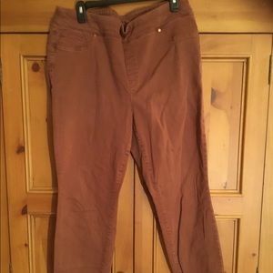 Chico’s “Perfect Legging” jeans in cocoa.
